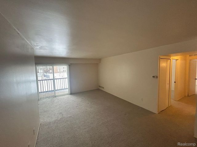 30042 W 12 MILE Road 56, Farmington Hills, MI 48334