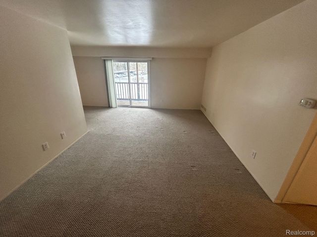 30042 W 12 MILE Road 56, Farmington Hills, MI 48334