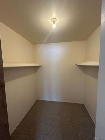 30042 W 12 MILE Road 56, Farmington Hills, MI 48334