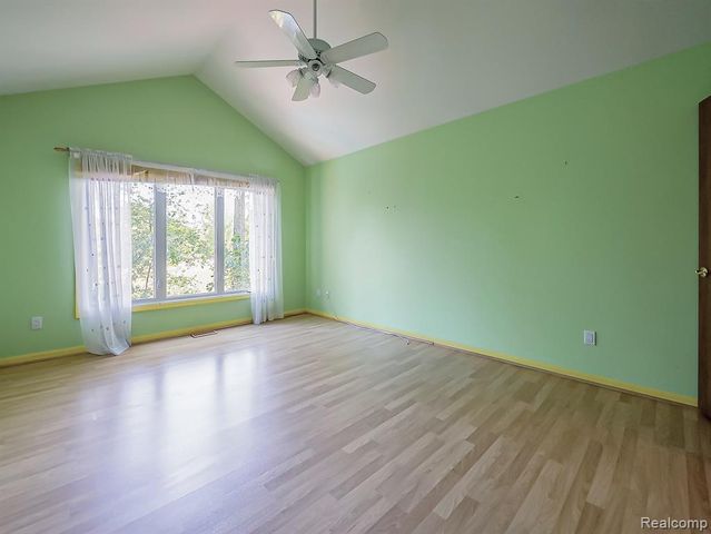 27950 Copper Creek Lane, Farmington Hills, MI 48331