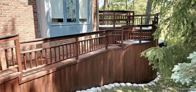 27950 Copper Creek Lane, Farmington Hills, MI 48331