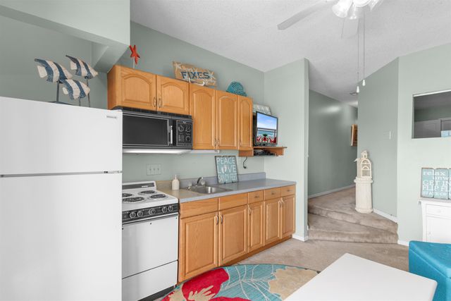 625 N Waccamaw Dr Unit 302, Garden City Beach, SC 29576