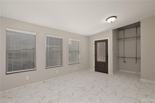 3801 Heron Way, Mission, TX 78572