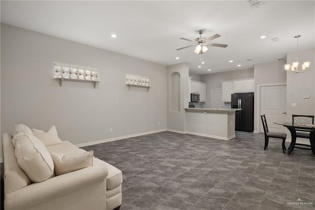 3801 Heron Way, Mission, TX 78572