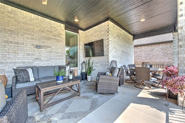 3343 E Greystone Drive, Fayetteville, AR 72764