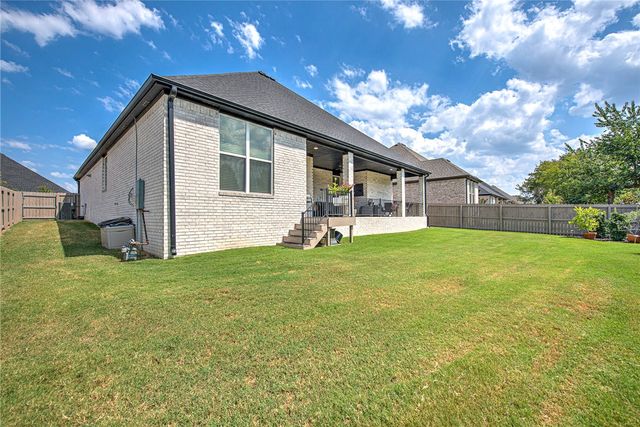 3343 E Greystone Drive, Fayetteville, AR 72764