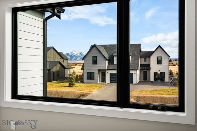 141 Creekbank Loop, Bozeman, MT 59718