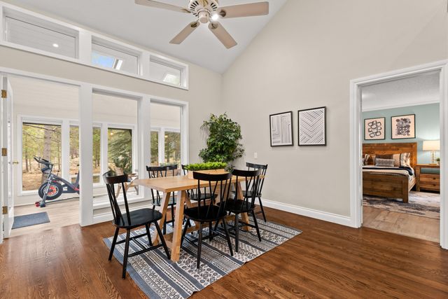 18025 Camas Lane 18, Sunriver, OR 97707