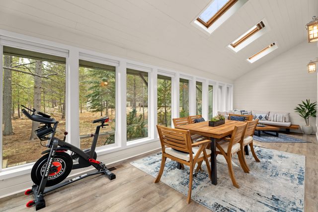 18025 Camas Lane 18, Sunriver, OR 97707