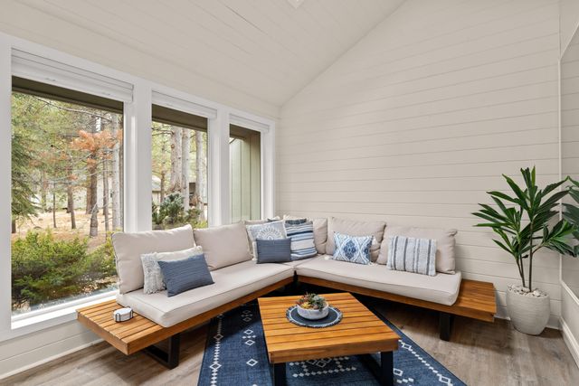 18025 Camas Lane 18, Sunriver, OR 97707