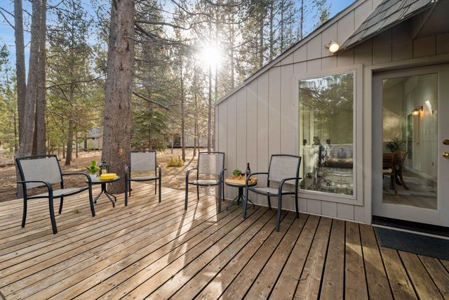 18025 Camas Lane 18, Sunriver, OR 97707