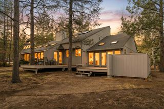 18025 Camas Lane 18, Sunriver, OR 97707