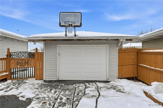 353 Glenalby Road, Tonawanda, NY 14150