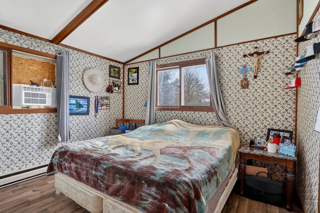 14858 Beaverton Road, Poplar Grove, IL 61065