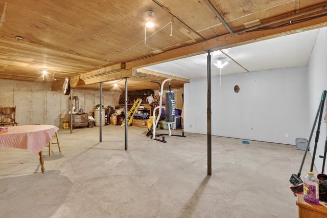 14858 Beaverton Road, Poplar Grove, IL 61065