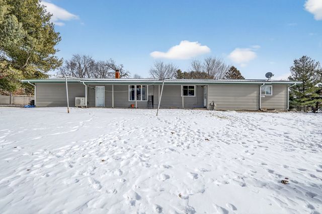 14858 Beaverton Road, Poplar Grove, IL 61065