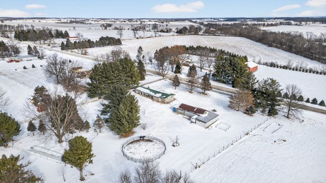 14858 Beaverton Road, Poplar Grove, IL 61065