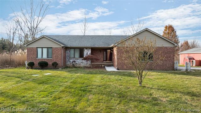 1135 Holmes Road, Allenton, MI 48002
