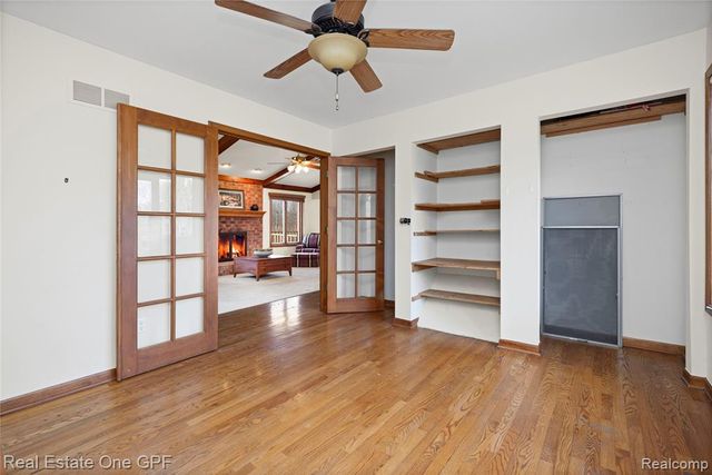 1135 Holmes Road, Allenton, MI 48002