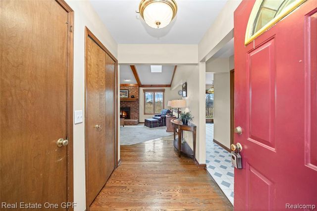 1135 Holmes Road, Allenton, MI 48002