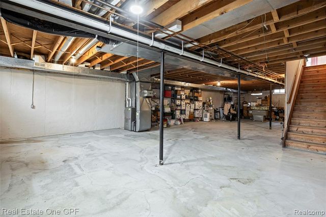 1135 Holmes Road, Allenton, MI 48002