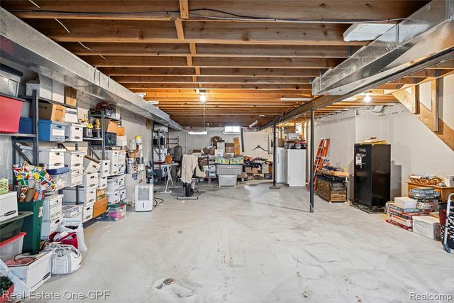 1135 Holmes Road, Allenton, MI 48002