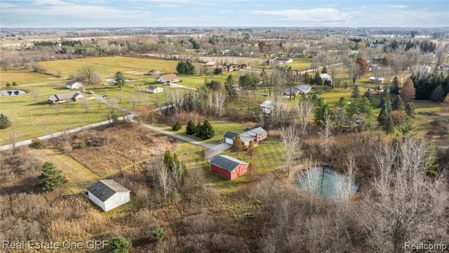 1135 Holmes Road, Allenton, MI 48002