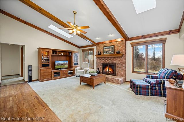 1135 Holmes Road, Allenton, MI 48002