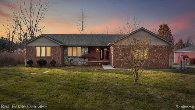 1135 Holmes Road, Allenton, MI 48002