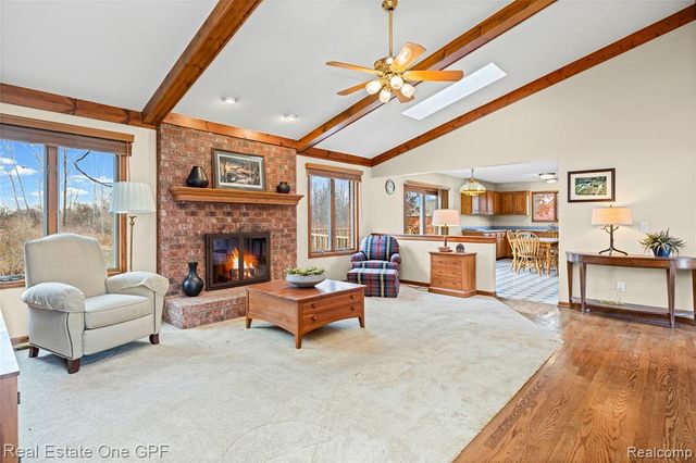 1135 Holmes Road, Allenton, MI 48002