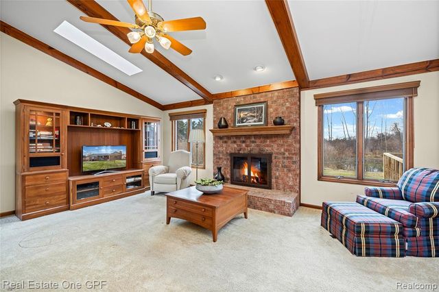 1135 Holmes Road, Allenton, MI 48002