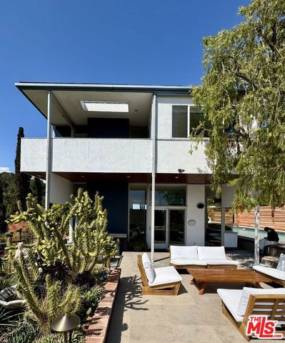 10225 Scenario Lane, Los Angeles, CA 90077