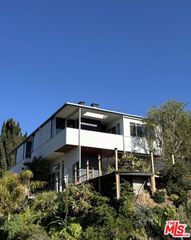 10225 Scenario Lane, Los Angeles, CA 90077