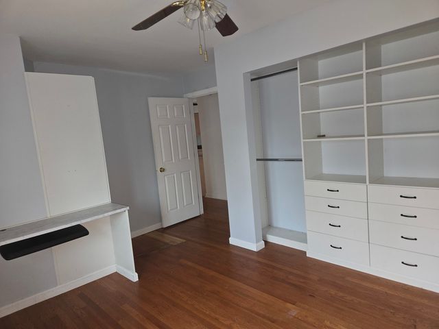 6108 Birmingham Street, Chicago Ridge, IL 60415