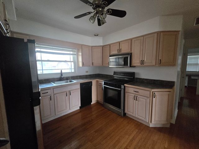 6108 Birmingham Street, Chicago Ridge, IL 60415