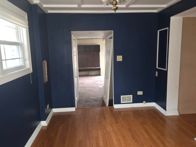 6108 Birmingham Street, Chicago Ridge, IL 60415