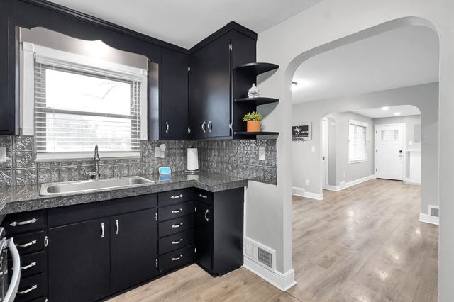 330 E Columbus Street, Pickerington, OH 43147