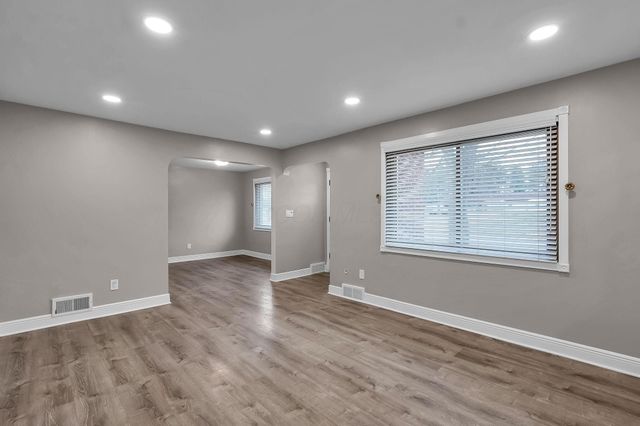 330 E Columbus Street, Pickerington, OH 43147