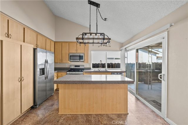 5695 Bloomfield, Simi Valley, CA 93063
