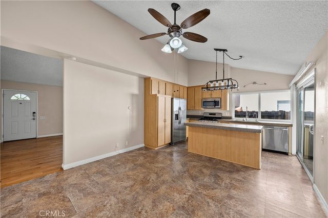 5695 Bloomfield, Simi Valley, CA 93063