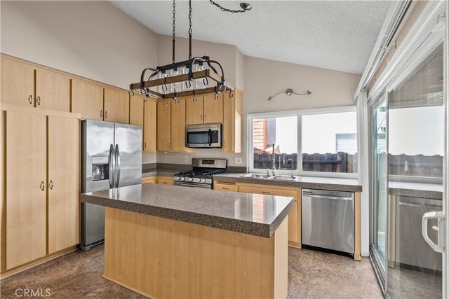 5695 Bloomfield, Simi Valley, CA 93063