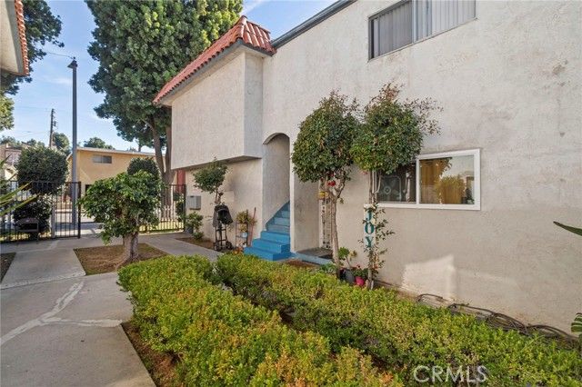 7243 Milton 12, Whittier, CA 90602