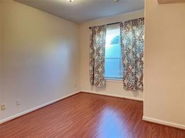 6611 W Sam Houston Parkway S 1A, Houston, TX 77072
