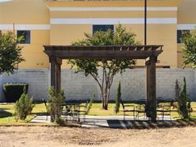 6611 W Sam Houston Parkway S 1A, Houston, TX 77072