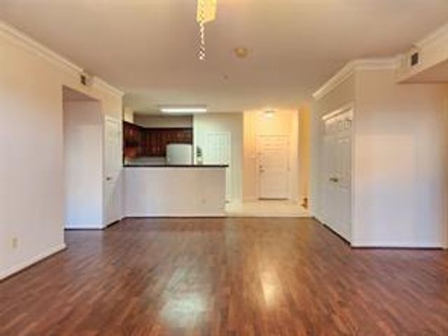 6611 W Sam Houston Parkway S 1A, Houston, TX 77072
