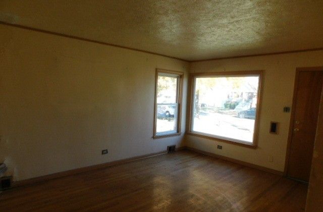 1022 Eastern Avenue, Bellwood, IL 60104