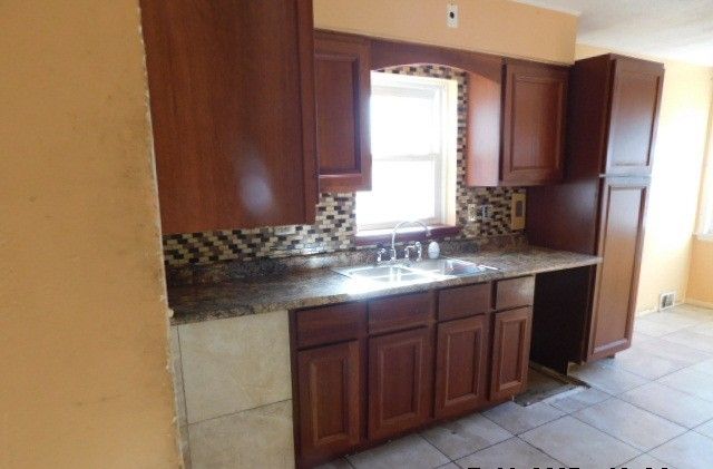 1022 Eastern Avenue, Bellwood, IL 60104