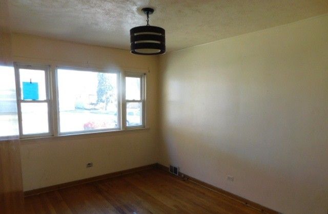 1022 Eastern Avenue, Bellwood, IL 60104