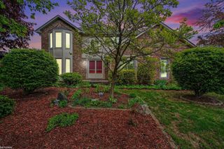 16257 Woodstream Drive, Clinton Twp, MI 48038