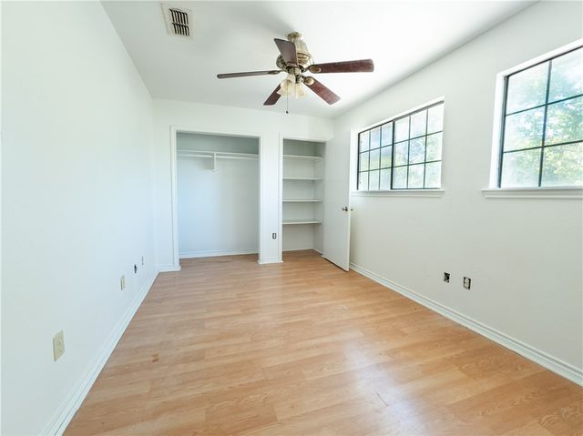 1730 Harvard St, Corpus Christi, TX 78416